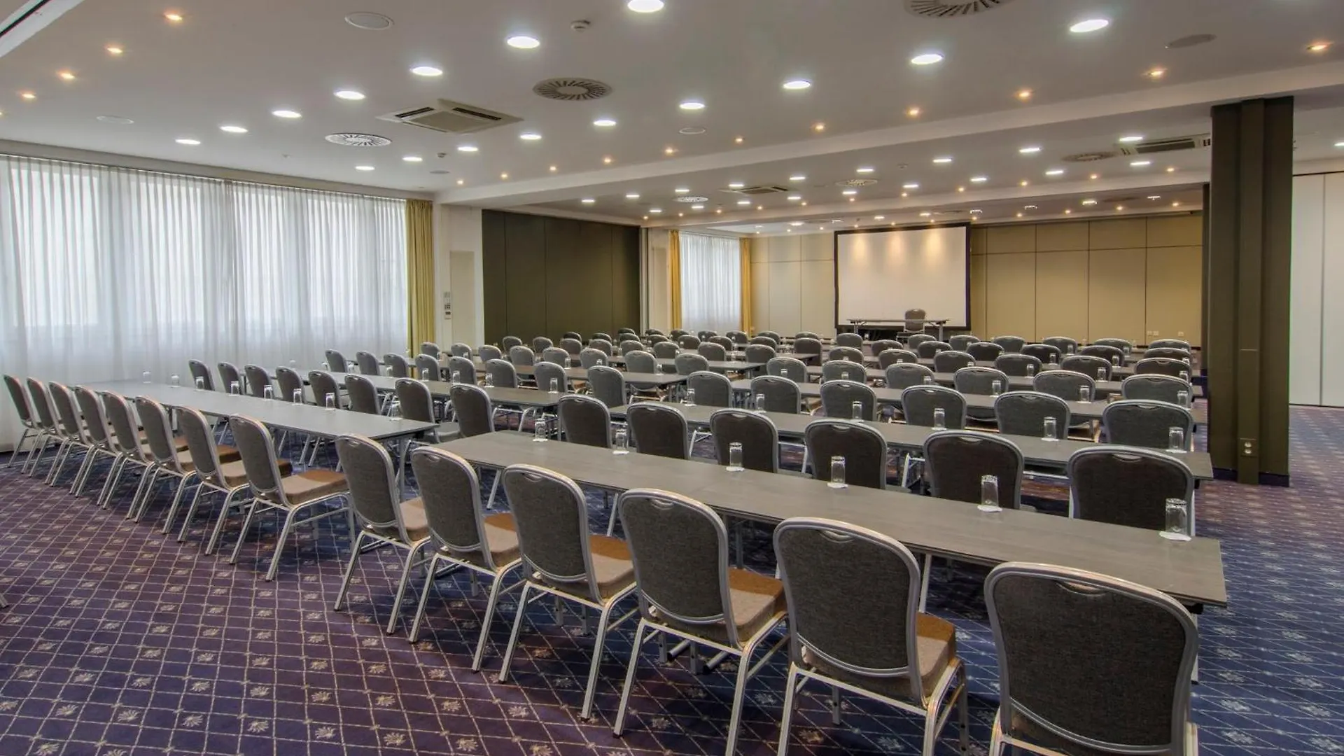 Hotel Holiday Inn Munich Unterhaching By Ihg